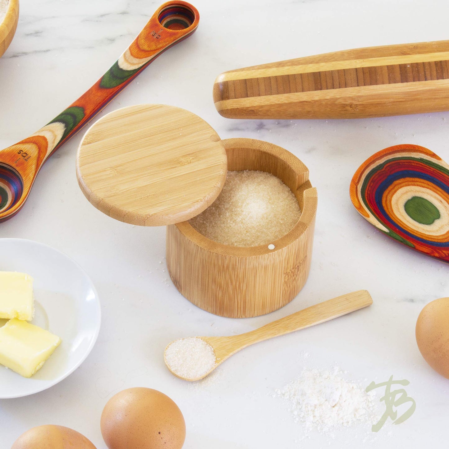 Totally Bamboo Little Dipper Salt Cellar Bamboo Storage Box with Magnetic Swivel Lid, 6 Ounce Capacity, Includes Salt Spoon