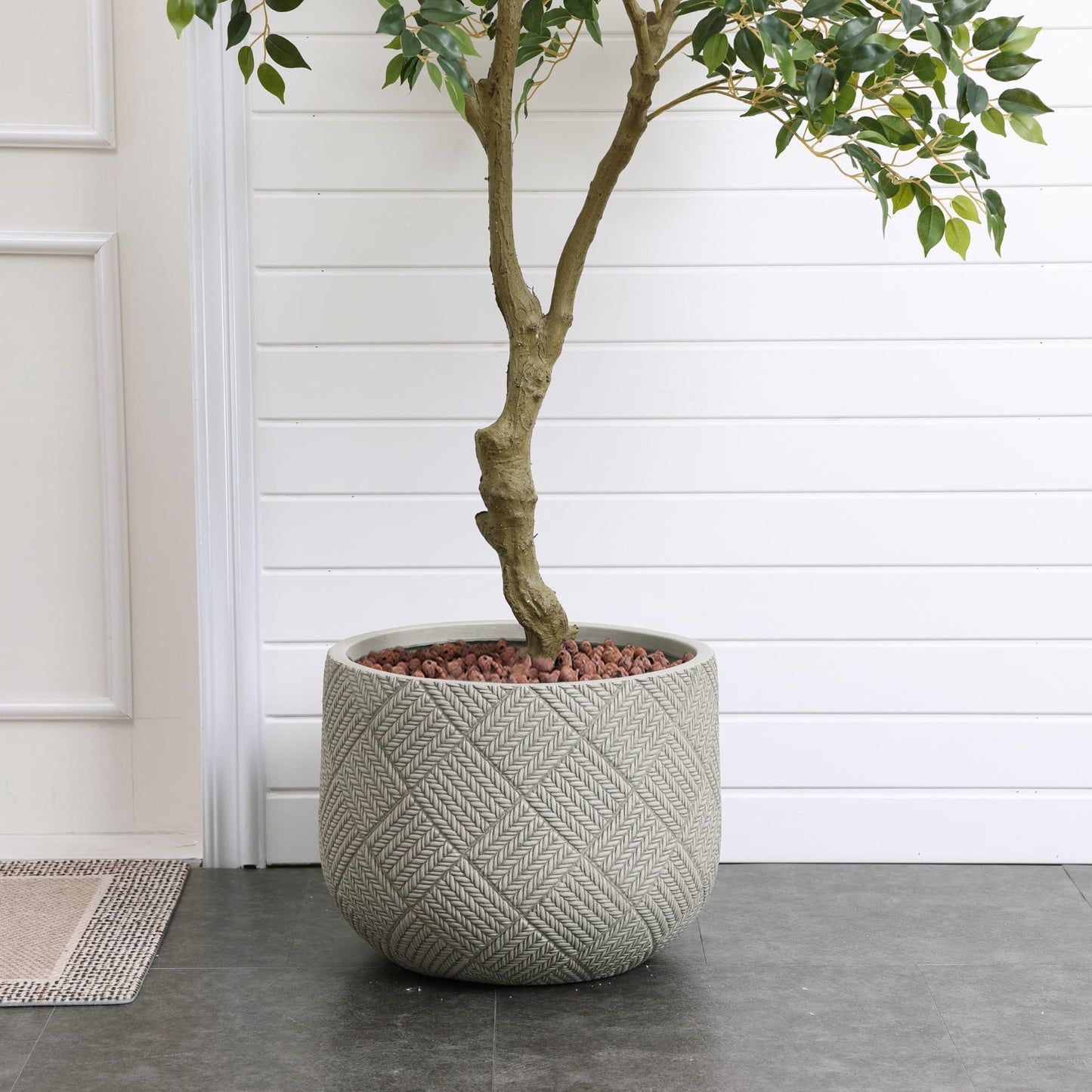 LuxenHome 17.5-Inch Dia Round Concrete Planters, Large Outdoor Indoor Decorative Plant Pots with Drainage Holes and Rubber Plug, Modern Gray Glen Woven Pattern Flower Pot Planter for Home Garden Patio