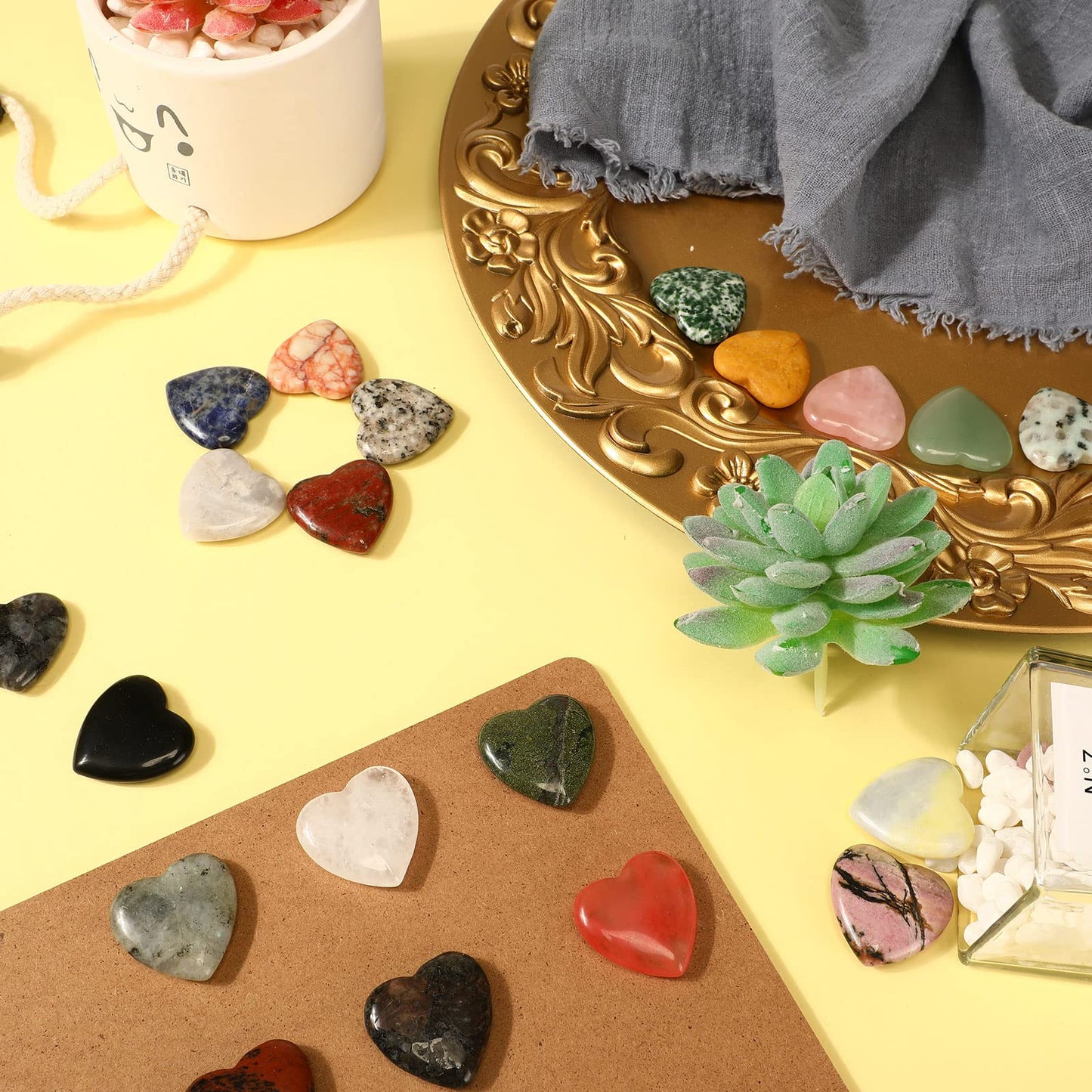 Nuenen 30 Pcs Heart Shape Crystals Stone Bulk 1.2 Inch Gemstone Heart Rocks Quartz Love Pocket Palm Spiritual Christmas presents for Women Mom Wedding Witchcraft Reiki Decoration