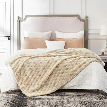 Cozy Bliss Faux Fur Textured Throw Blanket for Bed Super Soft Fuzzy Couch Blanket Gift for Women Premium 3D Ribbed Jacquard All Season Use Khaki Beige Zigzag 60"*80"