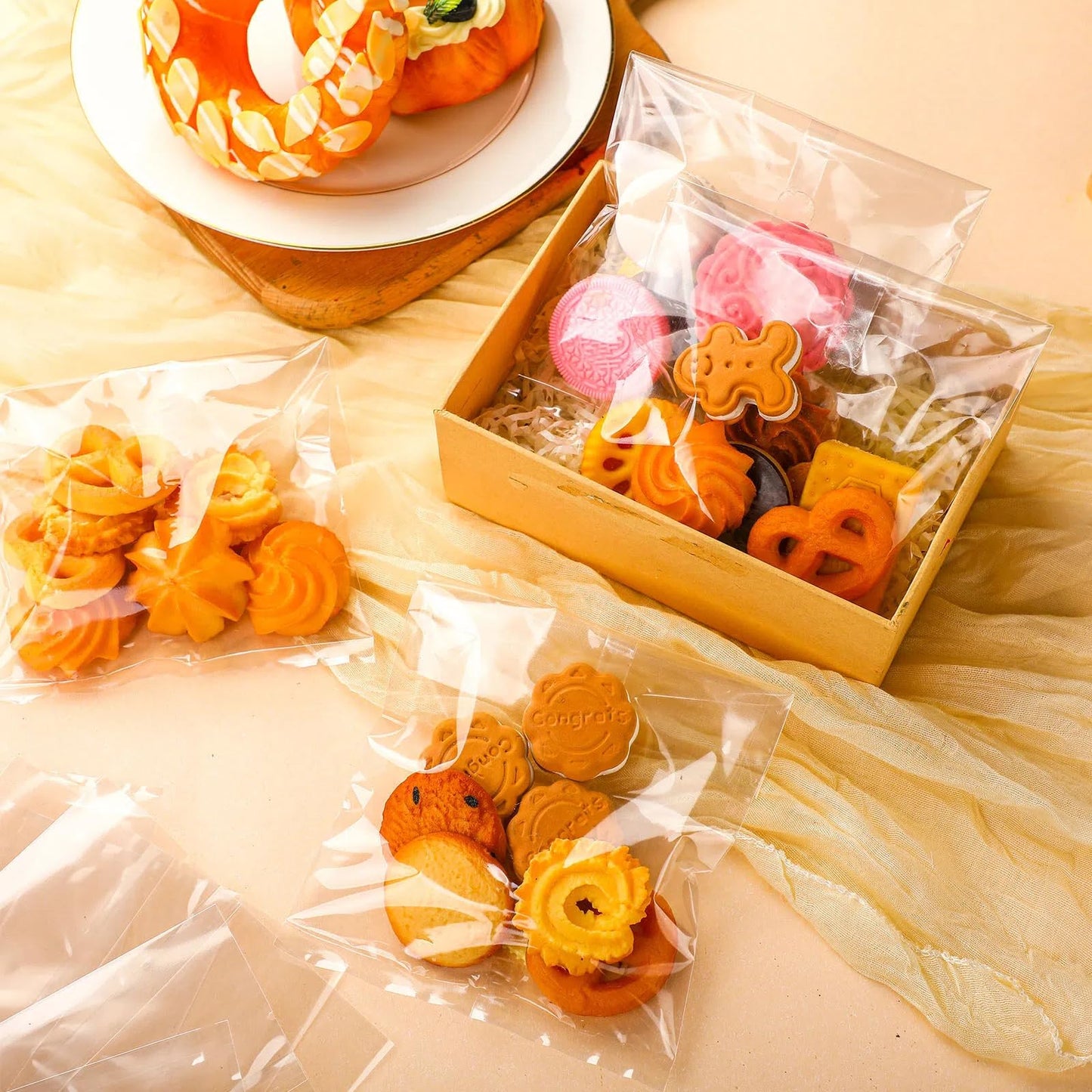 Yexiya 200 Pcs 4 x 6" Clear Heat Seal Cookie Bags Cellophane Cookie Bags Flat Edge for Treat Chocolate Candy Dessert Snack Packs 4th of July Back to School Wedding Birthday Party Gift Giving