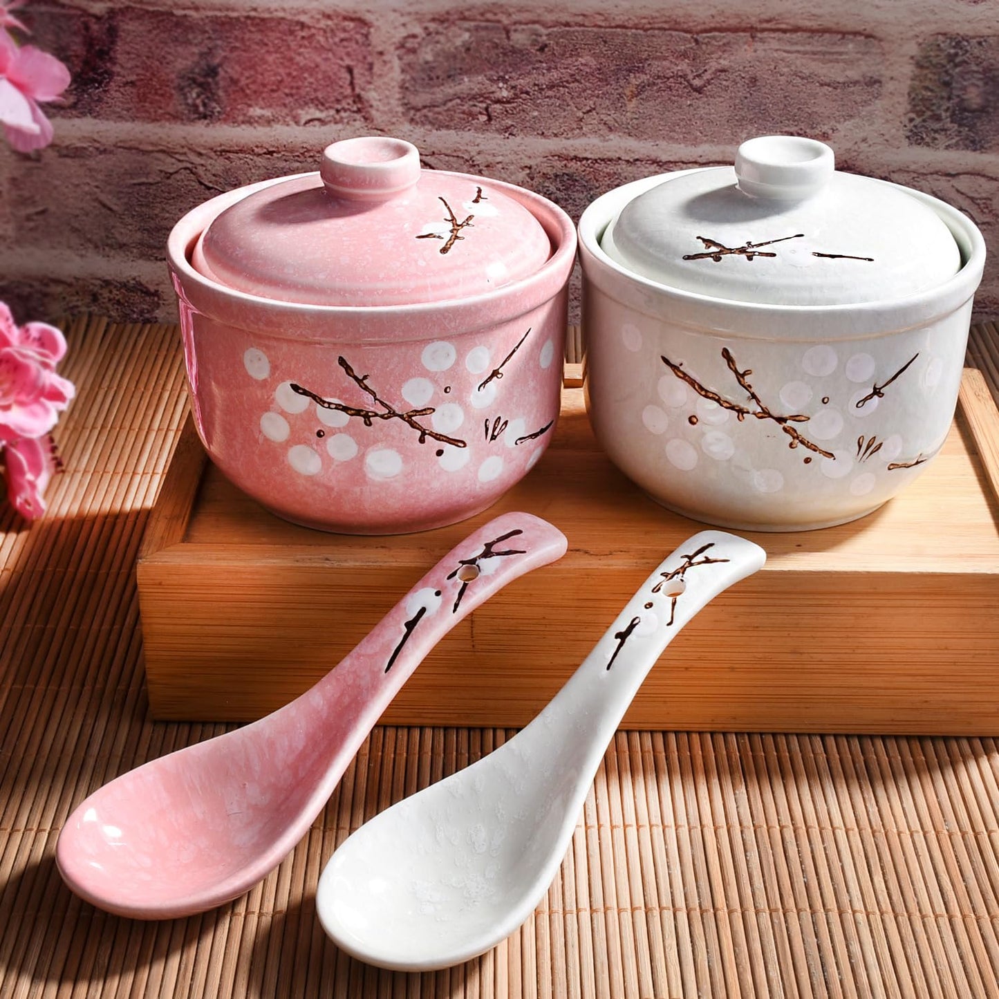 Whitenesser Ceramic Stew Bowl and Condiment Pot Set with Lid and Spoon Set of 2, Multi-Use Hand-Painted Plum Blossom Seasoning Container for Stew, Soup, Salt and Sugar