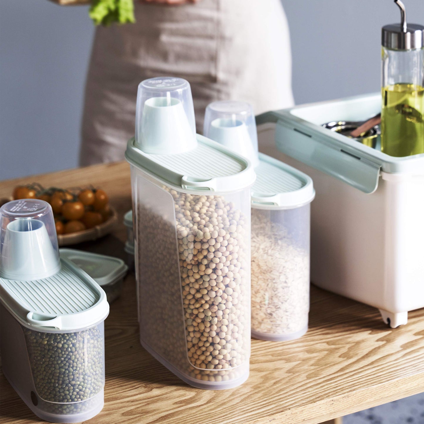 Citylife 2 Pack Dog Food Storage Container Airtight Cat Pet Food Storage Container with Measuring Cup Pour Spout Food Dispenser for Dog Cat Bird, 18.8 * 9.2 * 30 cm, 2 * 2.3 L (Green)