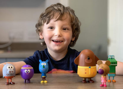 Hey Duggee 1870R Squirrel Figurine Set with Duggee, Multicolor
