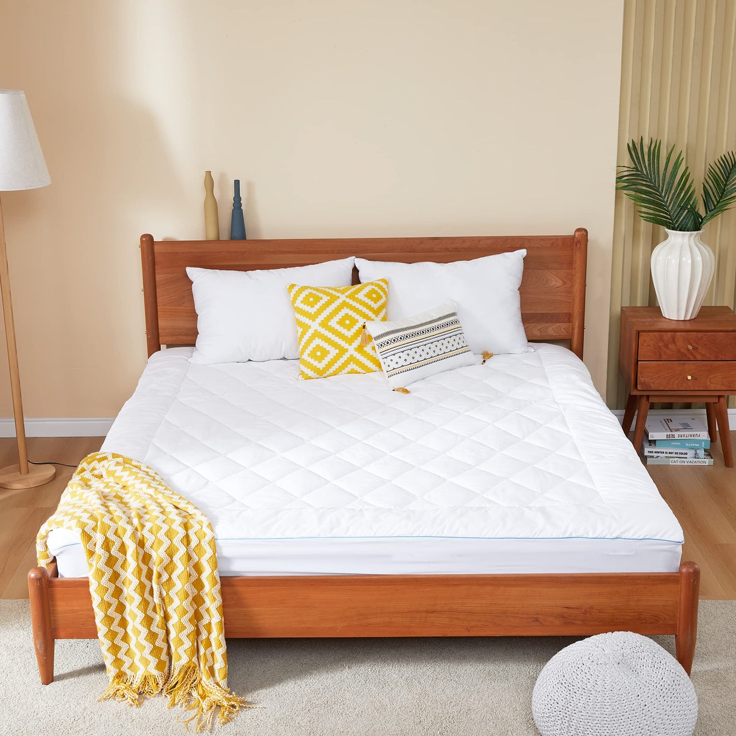 HOMTEC Queen Mattress Pad Cotton Mattress Pad Cover Quilted Mattress Cover 18-22" Deep Pocket Mattress Protector Queen Size White Down Alternative Filling Noiseless & Breathable