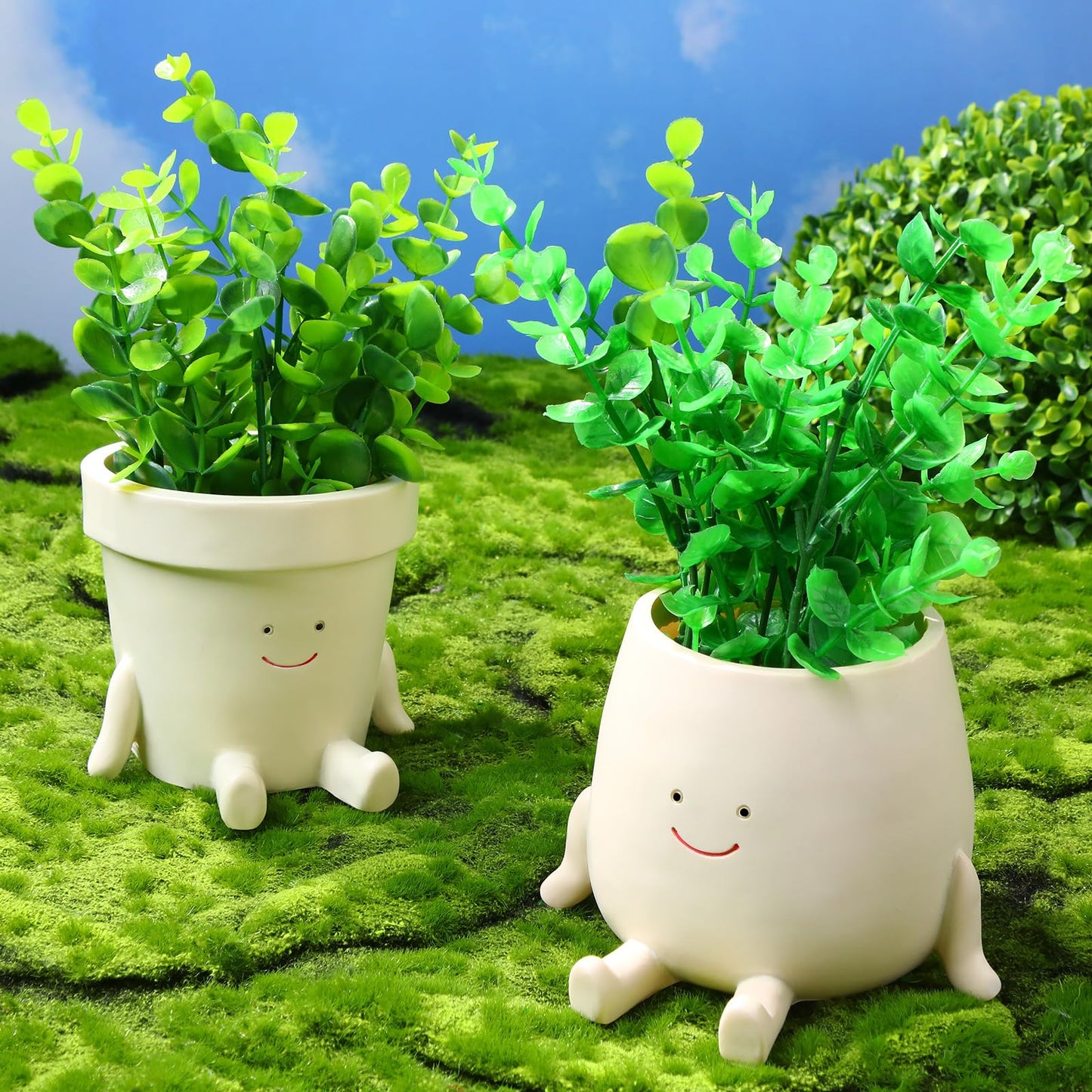 Nuogo 2 Pieces Cute Plant Pots Face Resin Succulent Flower Pot Indoor Head Planters Fun Novelty Planters with Drainage Legs Out for Christmas Plant Lover Gardening Gift Outdoor(Classic, Cup Style)