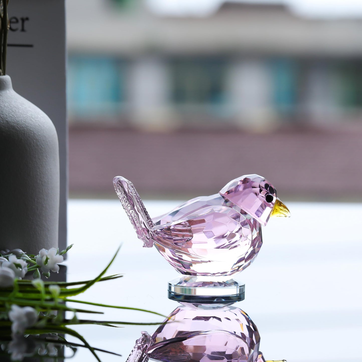 Qianwei Pink Crystal Bird Figurine Collectible - Handmade Glass Animals Figurines Crystal Office Desk Table Home Decor Paperweight