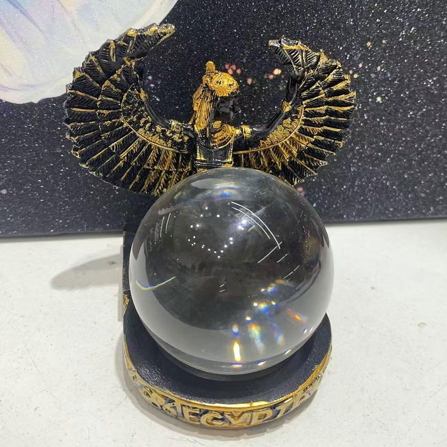 VSPDVO Open Wings Kneeling Egyptian Isis Figurine Ancient Egyptian Mythology Goddess Sculpture Crystal Ball Holder Home Décor Collectible Figurine Egypt Souvenirs(1 Ball)