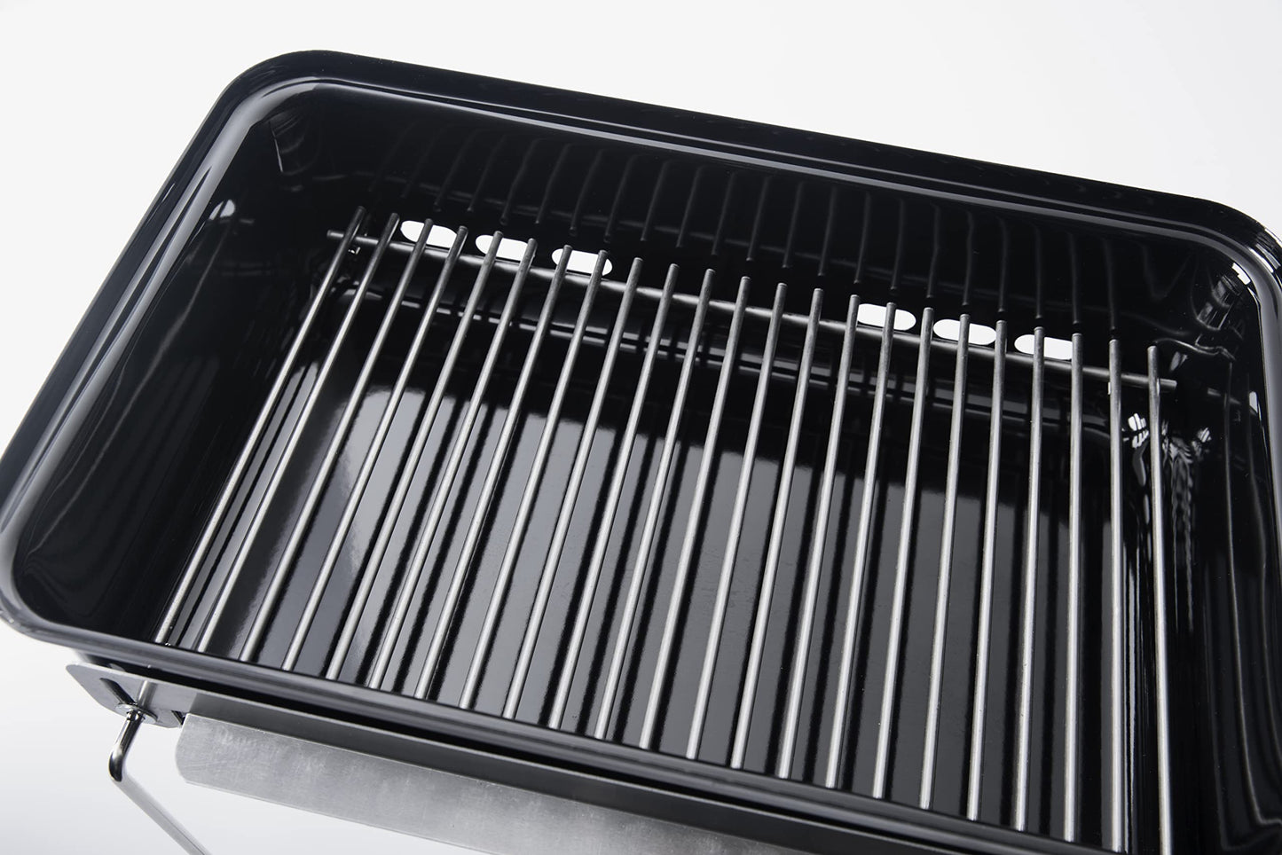 Weber Go-Anywhere Charcoal BBQ/Portable Grill with Folding Legs, Compact Design for Camping & Picnics, Durable Enamel, Precise Airflow Control, 42 x 26 cm Cooking Area, Black