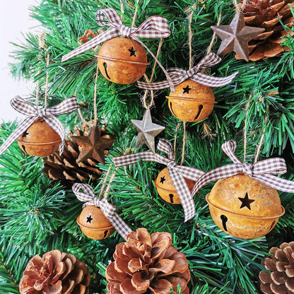 Winlyn 28 Pack Rusty Jingle Bells with Star Cutouts Christmas Sleigh Bells Rustic Metal Craft Bells Star Bells with Jute Rope Ribbon for Holiday Season Primitive Country Décor 3 Sizes 1.6" 2.4" 3.5"