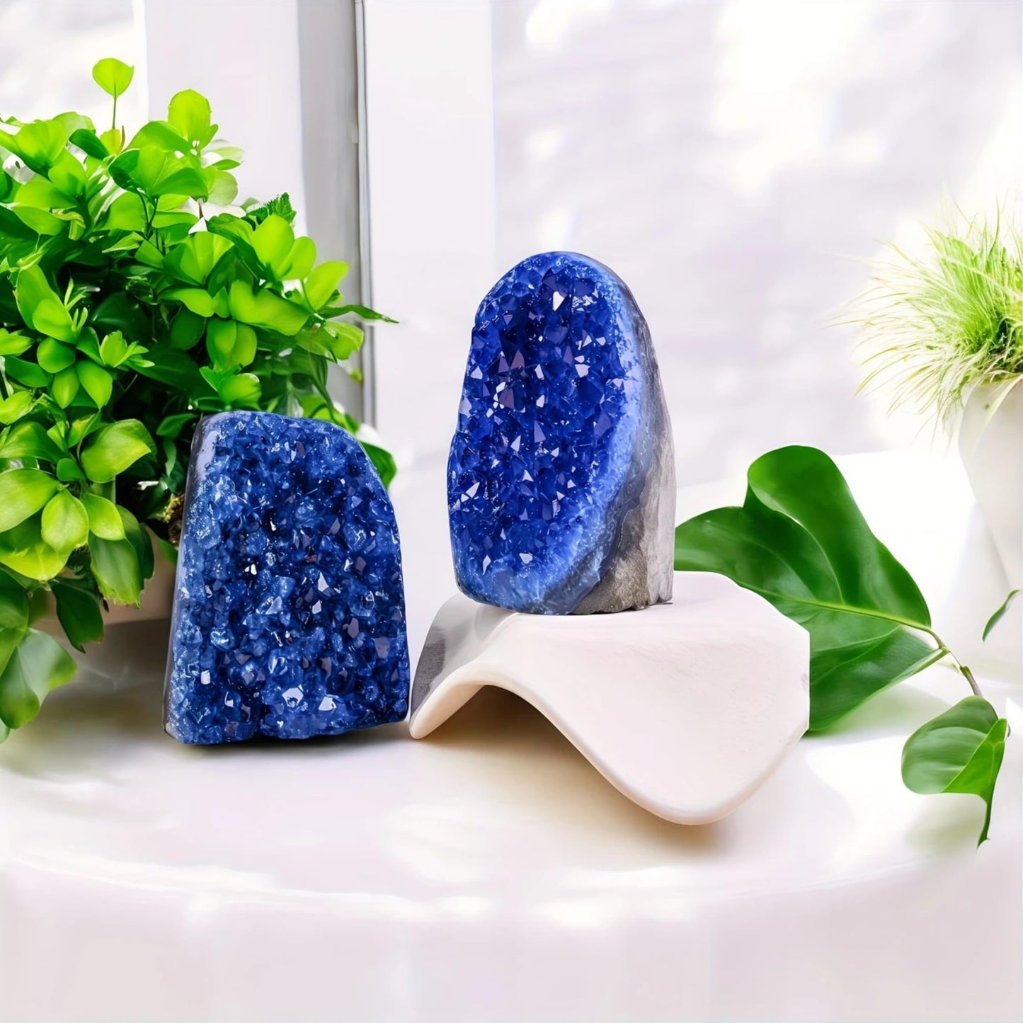 CrystalHola 200-700g Selected Raw Geode Quartz Cluster Home Feng Shui Ornaments Energy Stone Healing Tools Meditation Feng Shui Decoration,Stone Display Piece, Mineral Specimen (Blue, 500-600g)