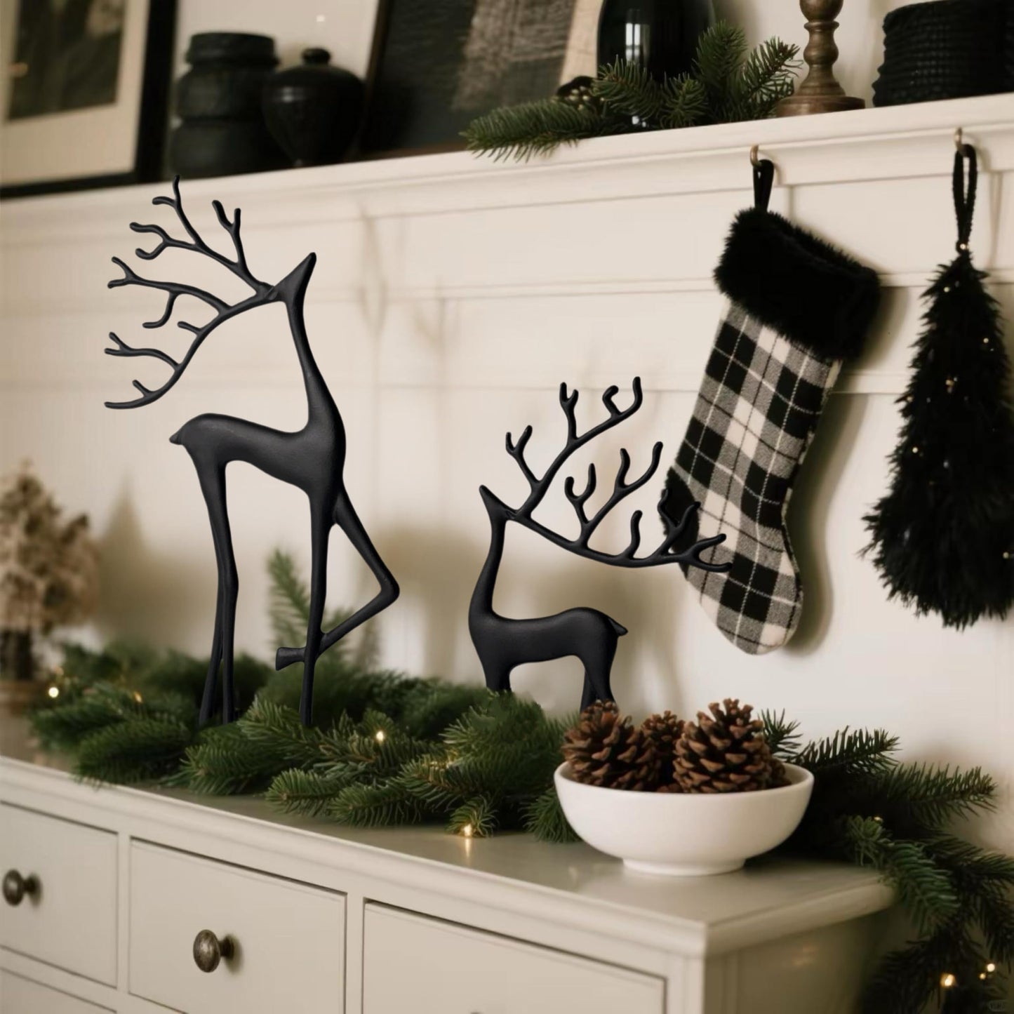 Remenna Modern Reindeer Statues Set of 2 Cast Aluminum Black Deer Sculpture Accent Figurine, Decorative, Christmas Tabletop Ornaments for Mantel Fireplace Living Room Bedroom Home Decor