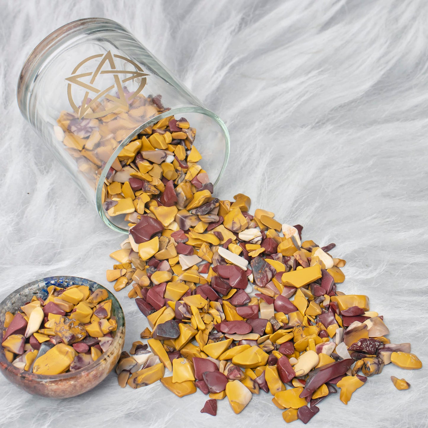 Crocon 1/2 LB Crushed Mookaite Jesper Chips Bulk Stones 1100+ Carats Natural Quartz Pieces Irregular Shape Gemstones House Warming Gifts New Home & Chakra Healing Crystals Home Dcor Gifts for Women
