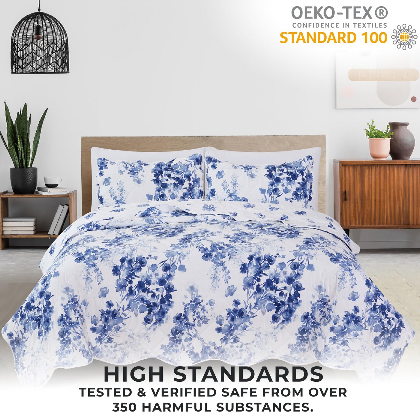 Great Bay Home Floral Twin/Twin XL Quilt Set with Shams, Blue Floral Bedding Set, All-Season, Lightweight Bedspread. Reversible, Farmhouse Bedding. (Twin/Twin XL, Jacqueline)