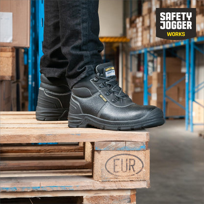 SAFETY JOGGER Safety Boot - BESTBOY - Steel Toe Cap S3/S1P Work Shoe for Men or Women, Anti Slip Puncture Resistant Steel Sole, Shock Absorbing, Water and Oil Repellant Safety Shoe, UK 10 EU 44, Black Leather