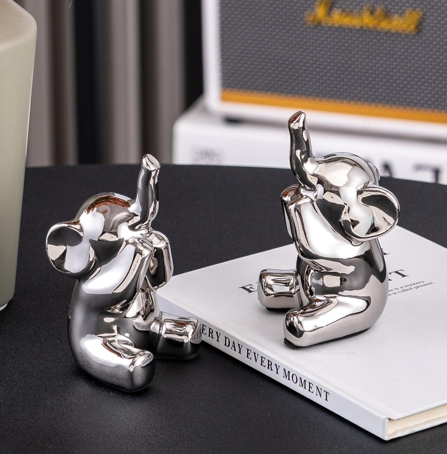 SURE YUESI Pair of Small Silver Elephant Figurines, Modern Boho Decorative Statues, Lucky Elephant Home Decor for Living Room, Bedroom, Office Desk & Shelf