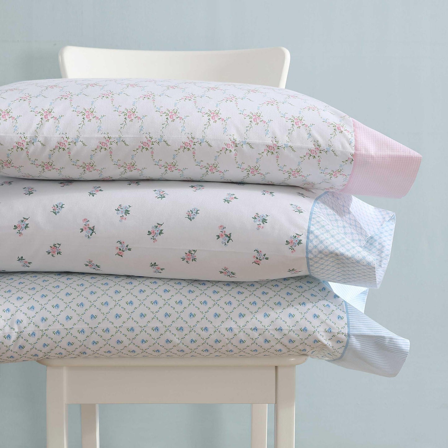Laura Ashley - Sheet Set, Breathable Percale Cotton Bedding, 200 Thread Count, Deep Pocket, Chic Home Decor (Kate Blue, King)