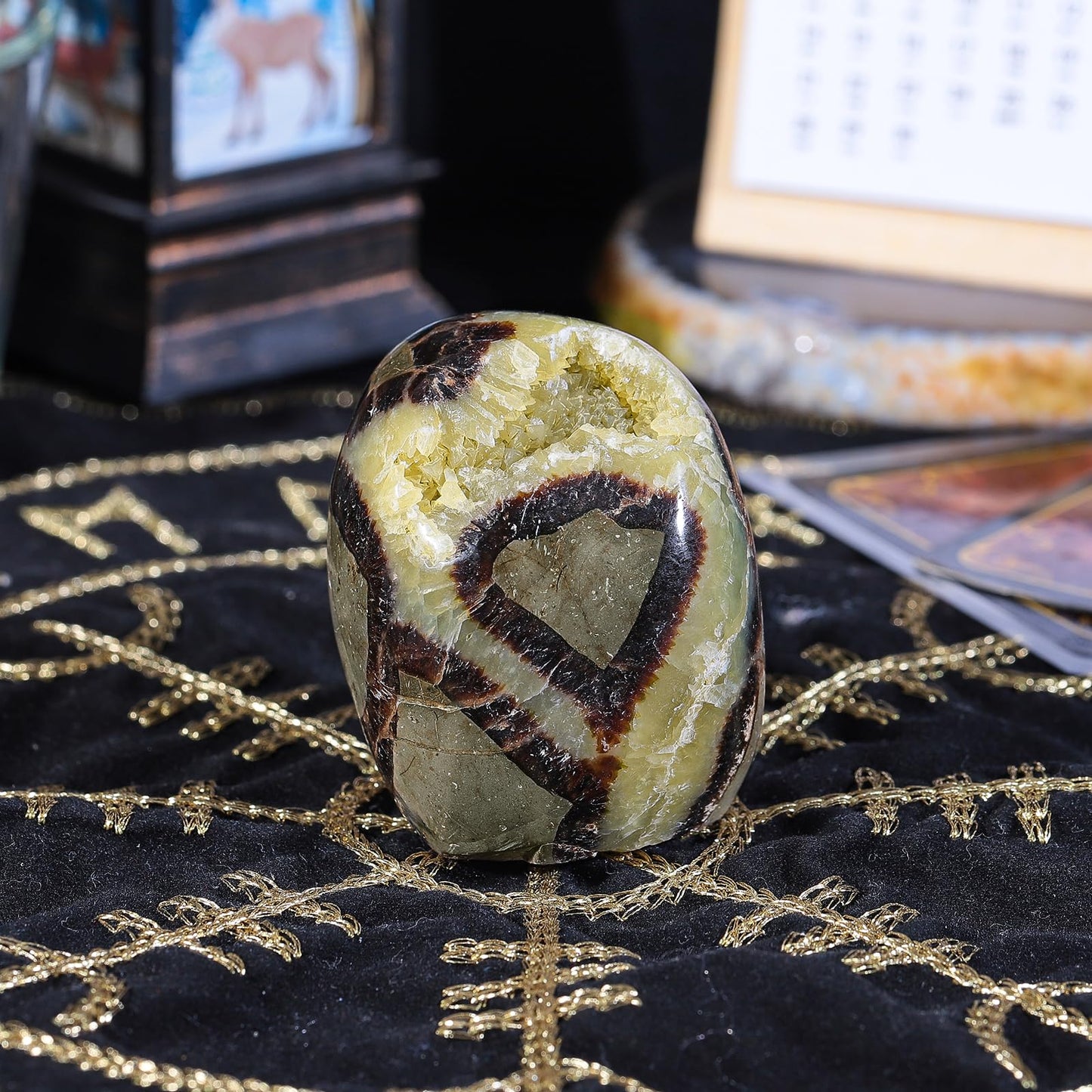 dssmboom Natural Septarian Dragon Stone for Home Decor, Fengshui Crystal Stone Geode Specimen for Reiki Healing, Chakra Balancing, 0.22-0.44lb