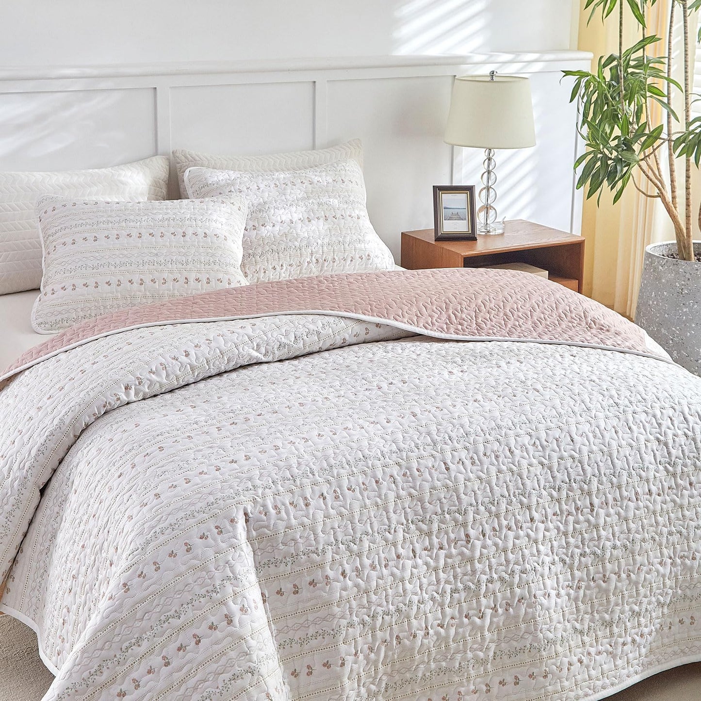 Joyreap 3 Pieces Cotton Quilt Set for Girls, Queen Size Pink Flower Stripes Boho Design for Girls, Cozy Lightweight Quilt Bedspread Bed Cover for All Season- 90x90 inches