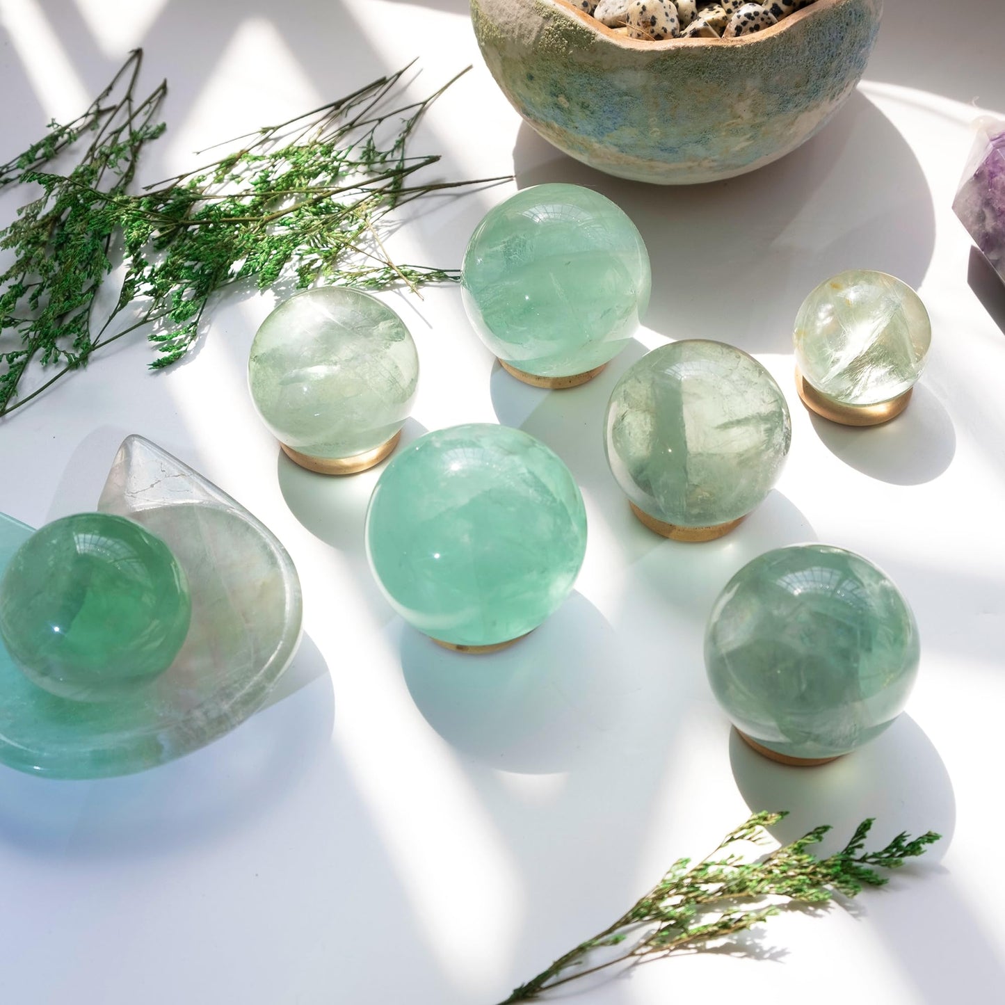 EZhandcraft Green Fluorite Crystal Sphere - 2.0-2.4" Inches Decorative Balls, Gem-Grade Clarity, Perfect for Reiki, Chakra, Feng Shui, Meditation, and Healing, Witchcraft Supplies
