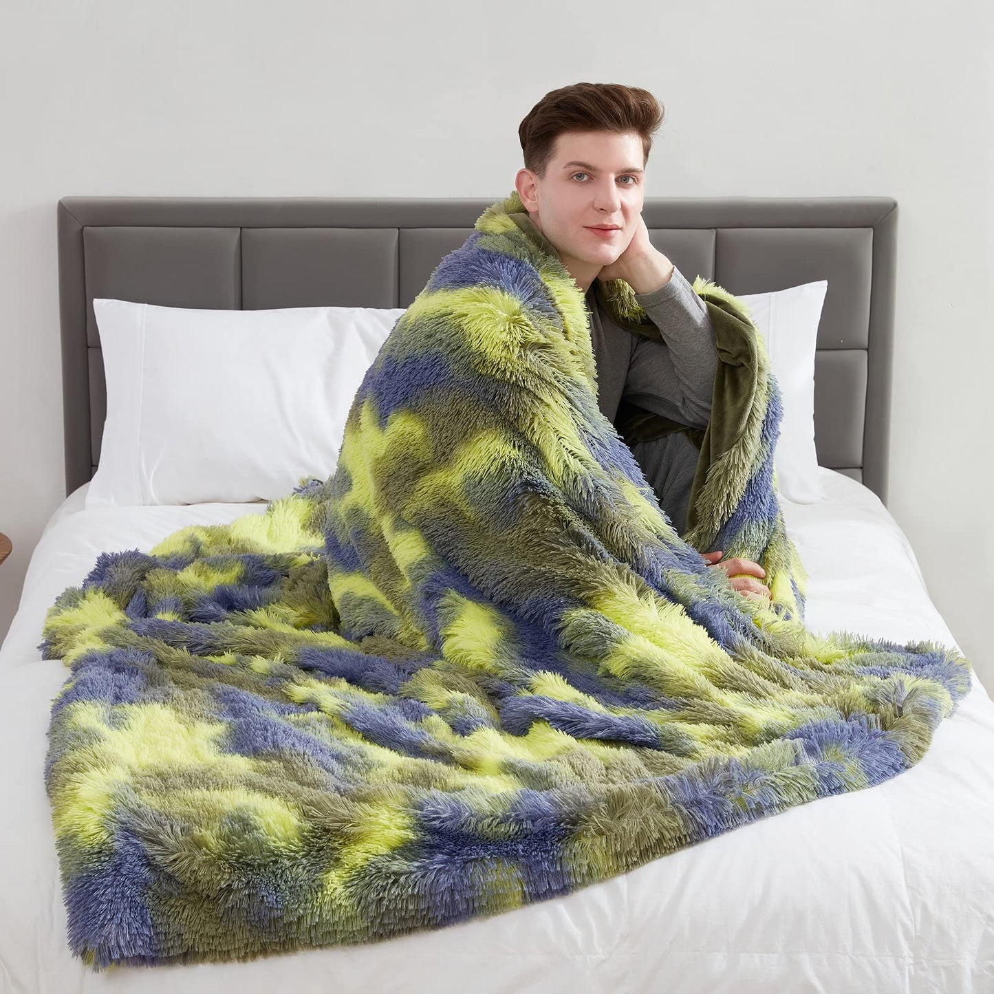 Jillche Bed Fluffy Blanket W/Camo Fur, Ultra Soft Throw Blanket for Teens, Warm Fuzzy Blankets and Throws for Bed, Stylish Tie Dye Faux Fur Blanket as, Fall Blanket 50” X 60” Xmas Gift