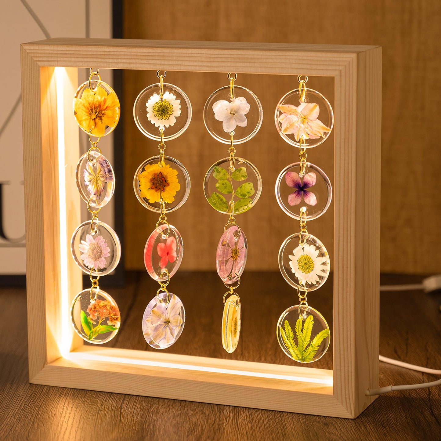 SMUK Handmade Dried Flower LED Desk Lamp, 3 Way Dimmable Cute Pressed Flower Bedside Lamp with Wooden Frame for Desk, Table, Bedroom, Living Room, Office, Aesthetic Cute Table Lamp