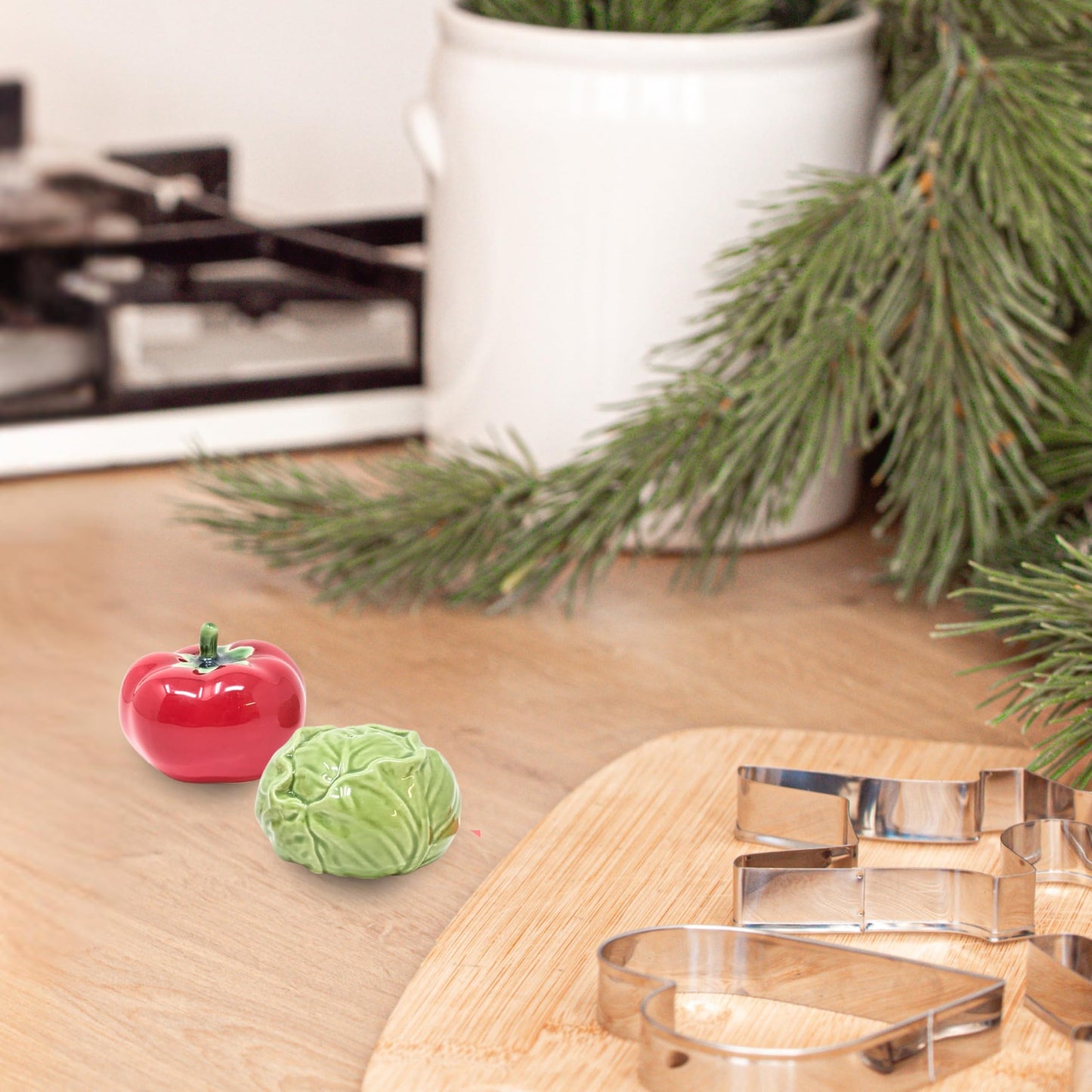 Tomato and Cabbage Salt and Pepper Shaker Set