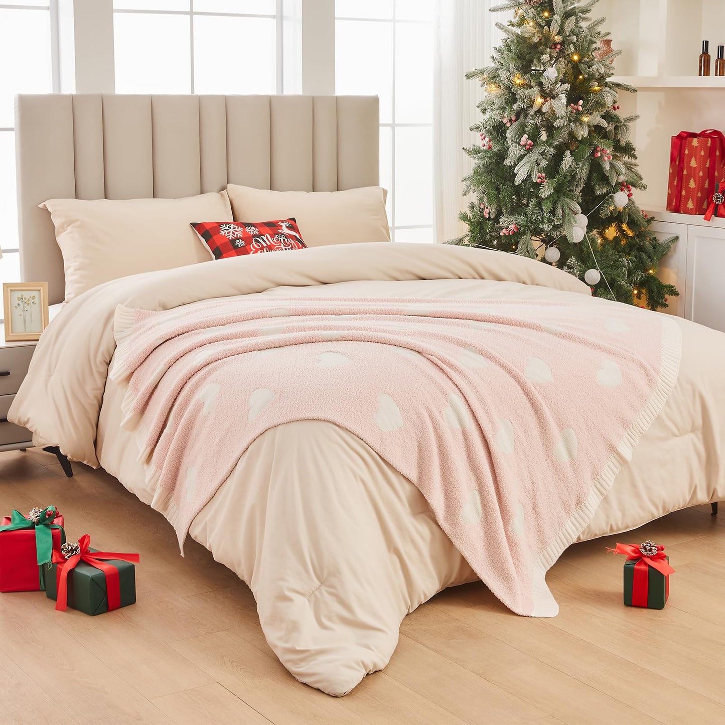 Douceur Love Heart Throw Blanket, Ultra Soft Pink Fluffy Valentine’s Day Blanket, Reversible Cozy Decorative Blanket for Bed Couch Sofa, Super Soft Indoor Living Room Plush Throws, 50"X60"