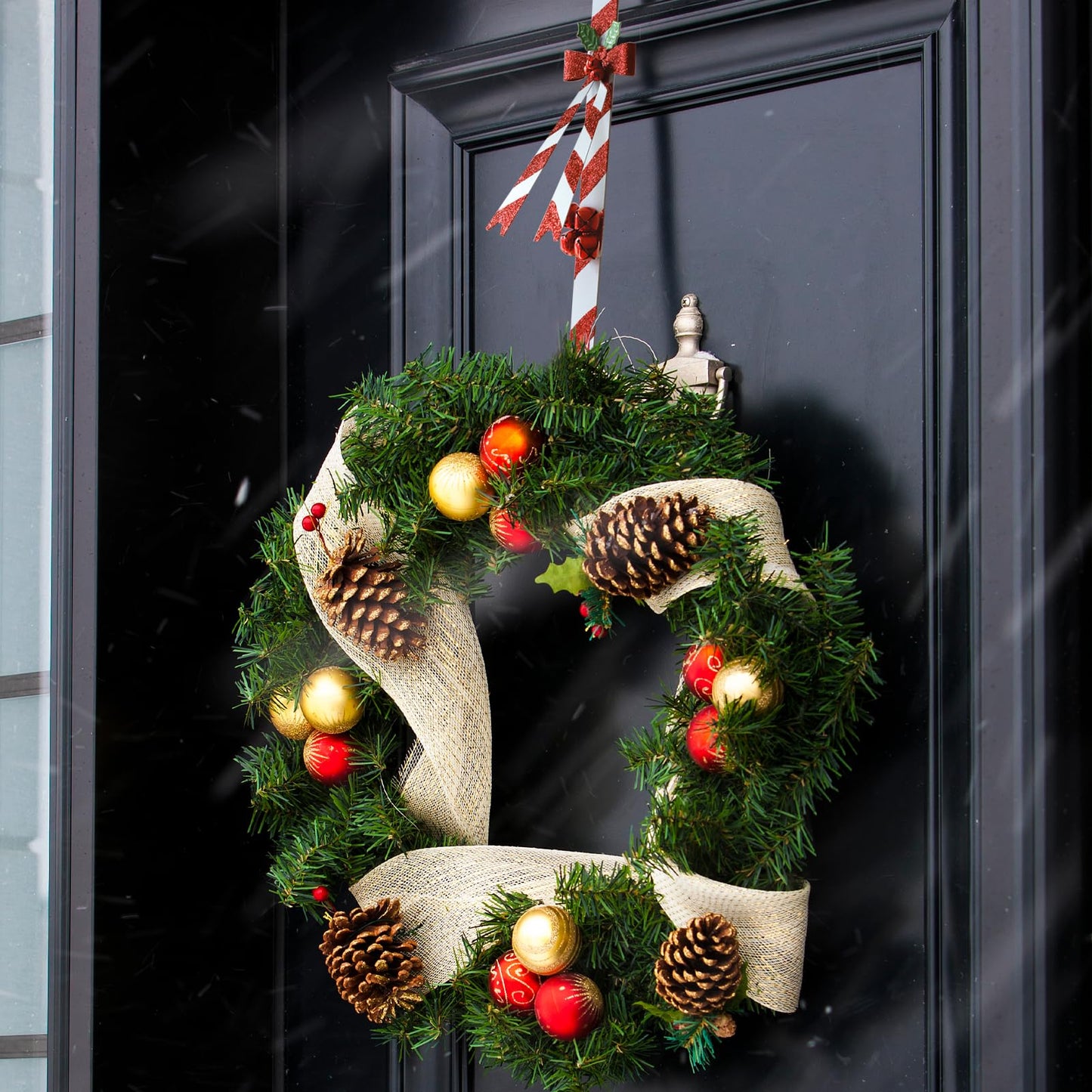 WKHOMEDECO 2 Pack Candy Cane Wreath Hangers for Front Door,Christmas Decoration Metal Over The Door Wreath Hanger Ornament,Door Wreath Hanger