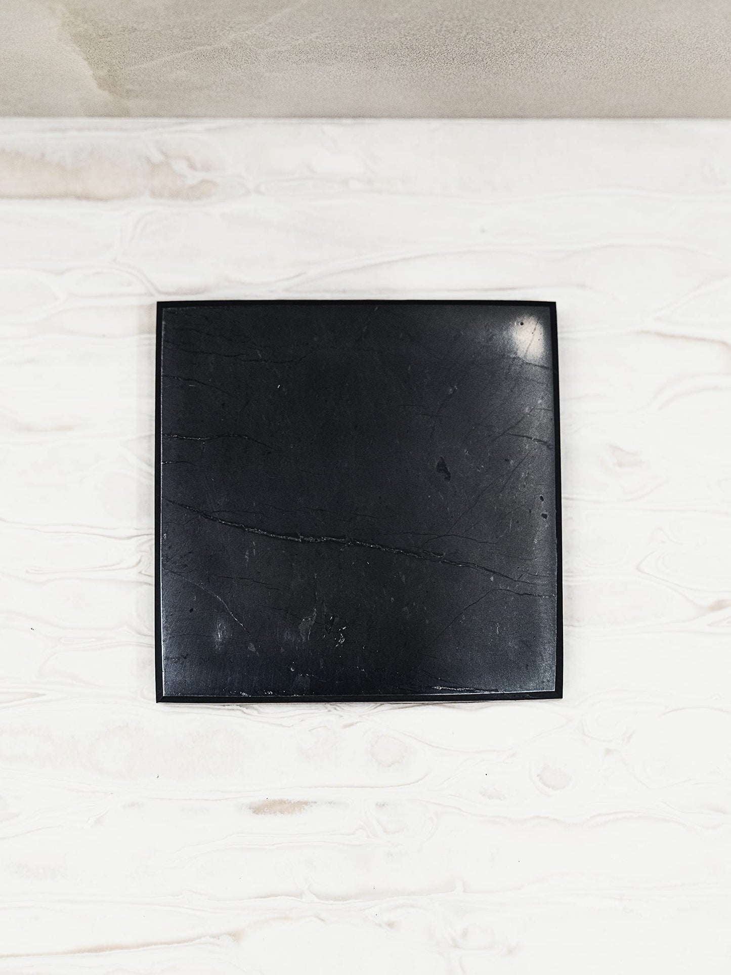 Shungite Club Shungite Tile Polished 100x100x16 mm Crystal Plate Decorative Mineral Healing Stone Modern Home Decor Black Square Figure