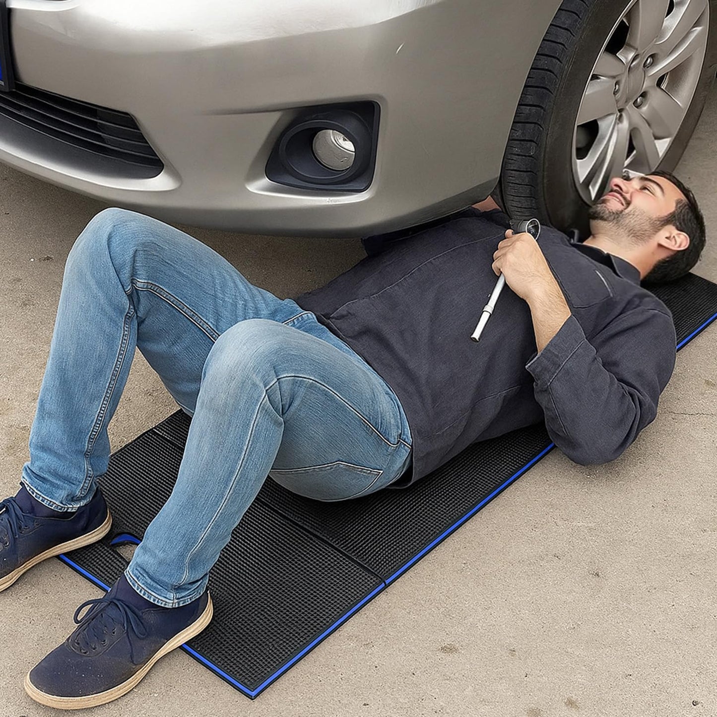 Ptwola Foldable EVA Mat with Carrying Handle, 2.5cm Thick Foam Cushion Kneeling Pad High Density Water Resistant Anti Slip Knee Mat for Workout Exercise Mechanic Garages Picnics Gardening Camping Gym