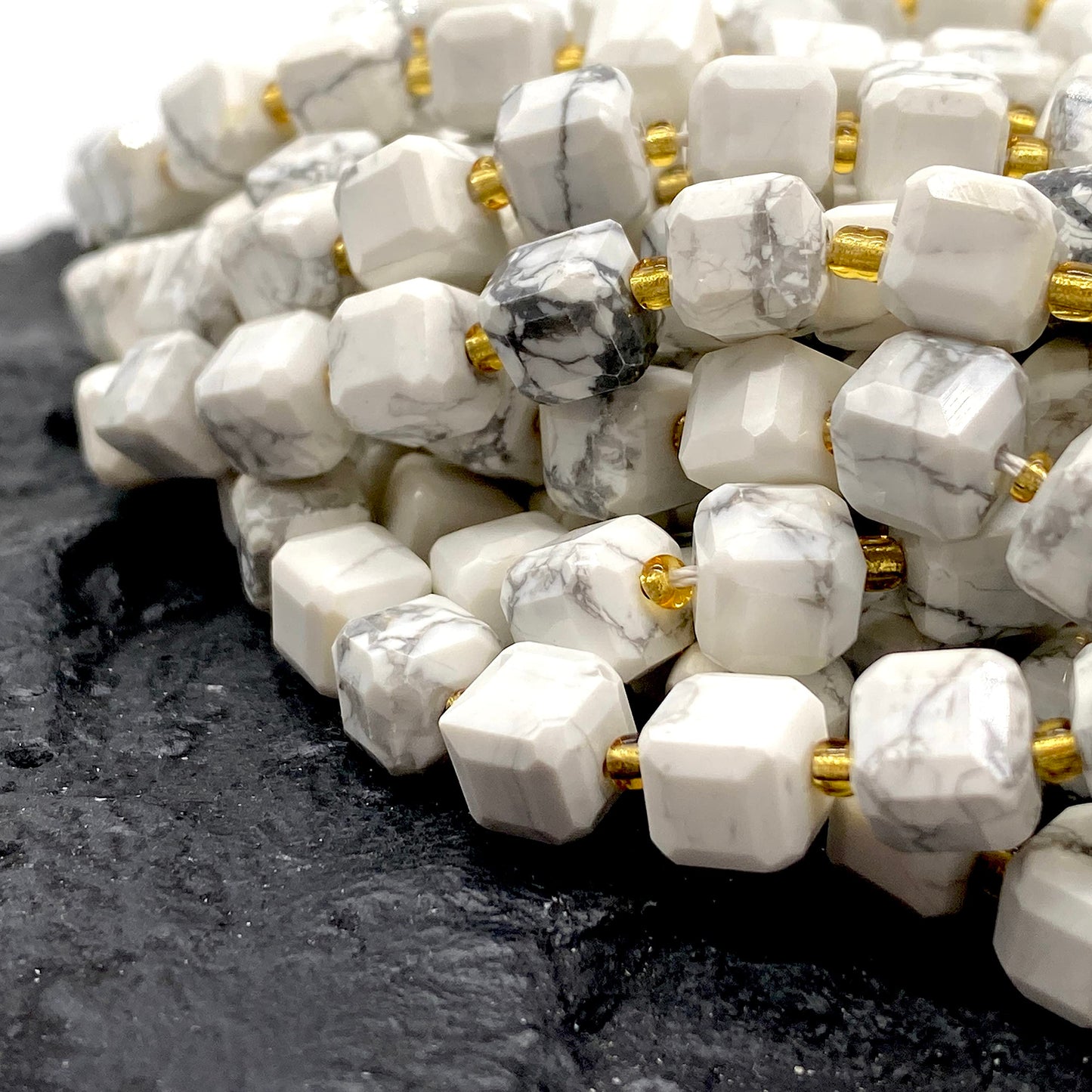 ABCGEMS California White Howlite Beads (A Revolutionary Cutting Technique Brings a More Dynamic Look to a Traditional Cube) Crystal Chakra Stone Diamond-Cut 3D Magical-Cube 8mm