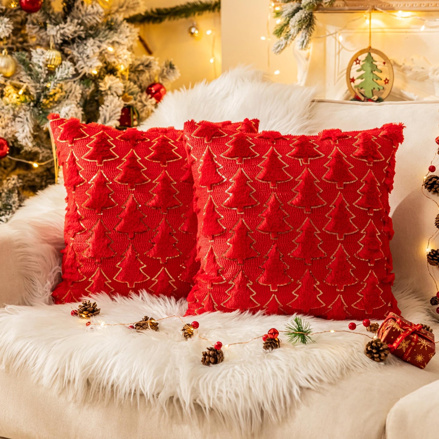 AQOTHES Christmas Tree Red Throw Pillow Covers 18x18, Soft Faux Fur Sequins Throw Pillows for Couch Sofa Bed Room Cushion Covers Holiday Decorations