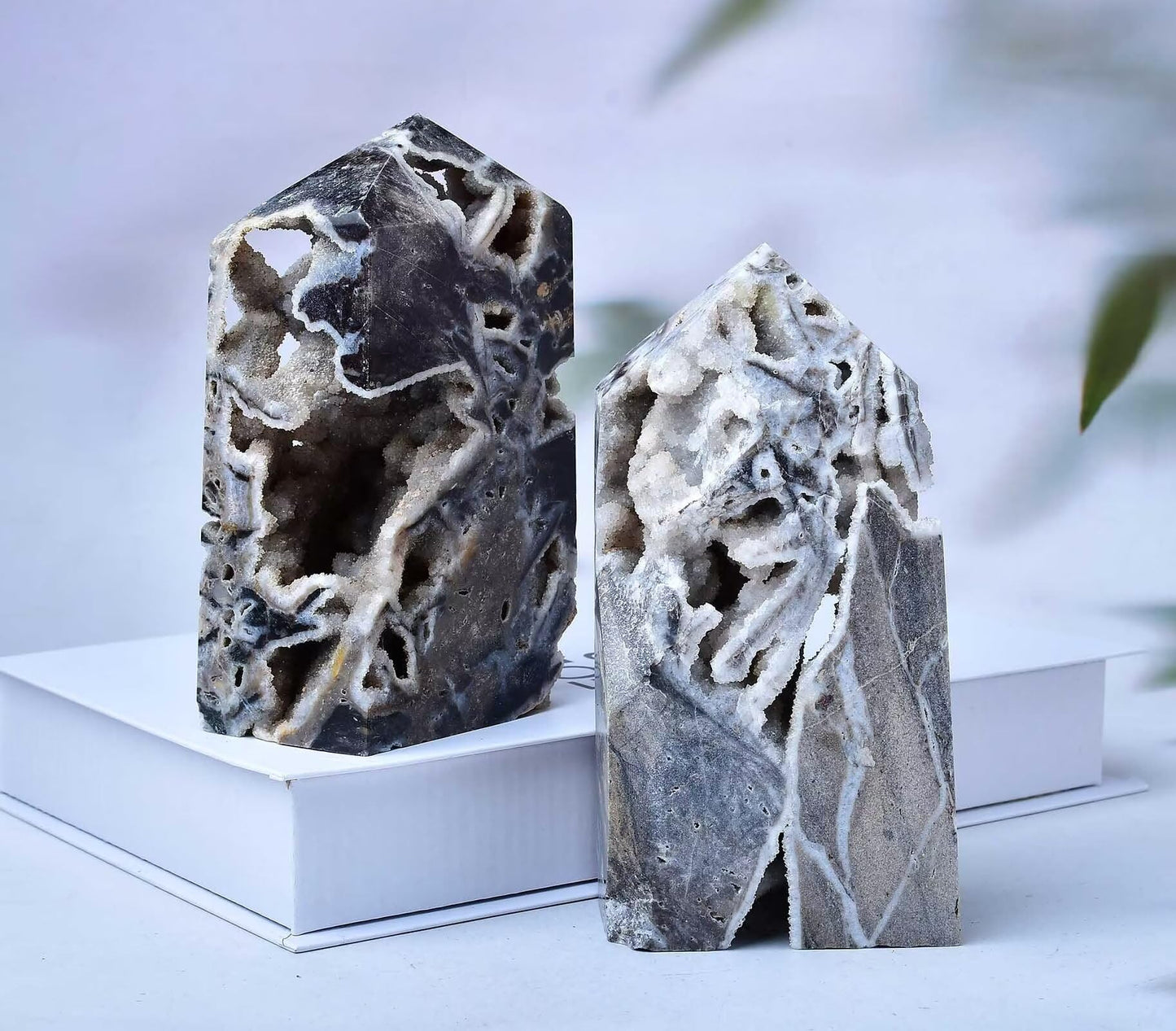 FZBHRO Sphalerite Geode Towers Crystal Point Obelisk Irregular Shape Healing Crystal Stone Wand Meditation Gift 0.6-0.8 Pound