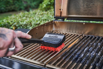 Char-Broil 140533 - 2-in-1 "Cool-Clean" Grill Cleaning Brush and Scraper, Black, 7.5 x 10 x 44 cm