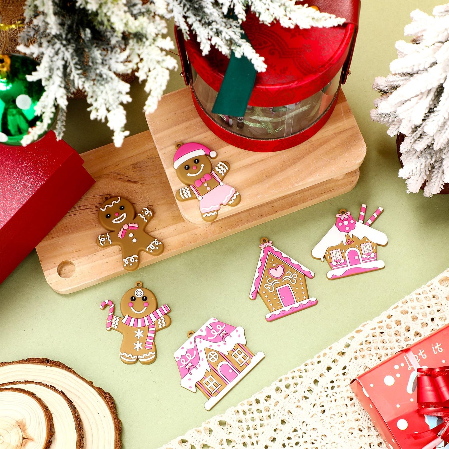 Threehoney 18 Pcs Pink Gingerbread Man Ornaments for Christmas Tree Pink Gingerbread House Candy Cane Pendant Charm Cute Plastic Christmas Decoration Hanging Party Decor for Xmas Winter Party Supplies