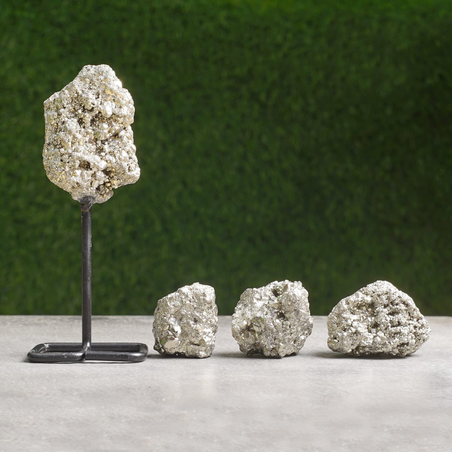 Handcrafted Crystal Showpieces – Unique Gift for Home & Office Décor Crystal Set of 5- - Pyrite for Wealth • Confidence • Increases Assertiveness- 3 +1 Natural form Stones & 1 SHUNGITE Protection Chip