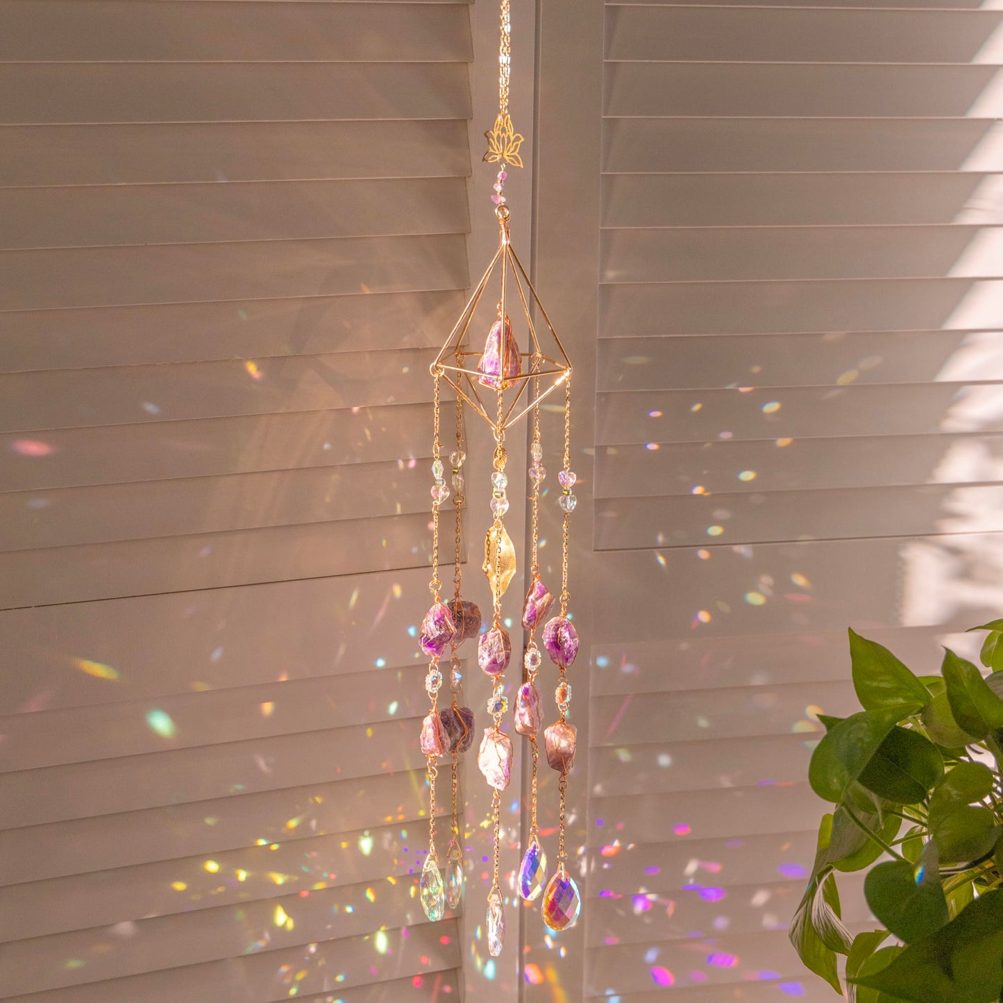 Amethyst Crystal Suncatcher - Dreamsum Hanging Gold Plated Garden Sun Catcher for Windows, Healing Amethyst Crystal Decor for Home, Gift for Christmas Birthday Valentine Mothers Day