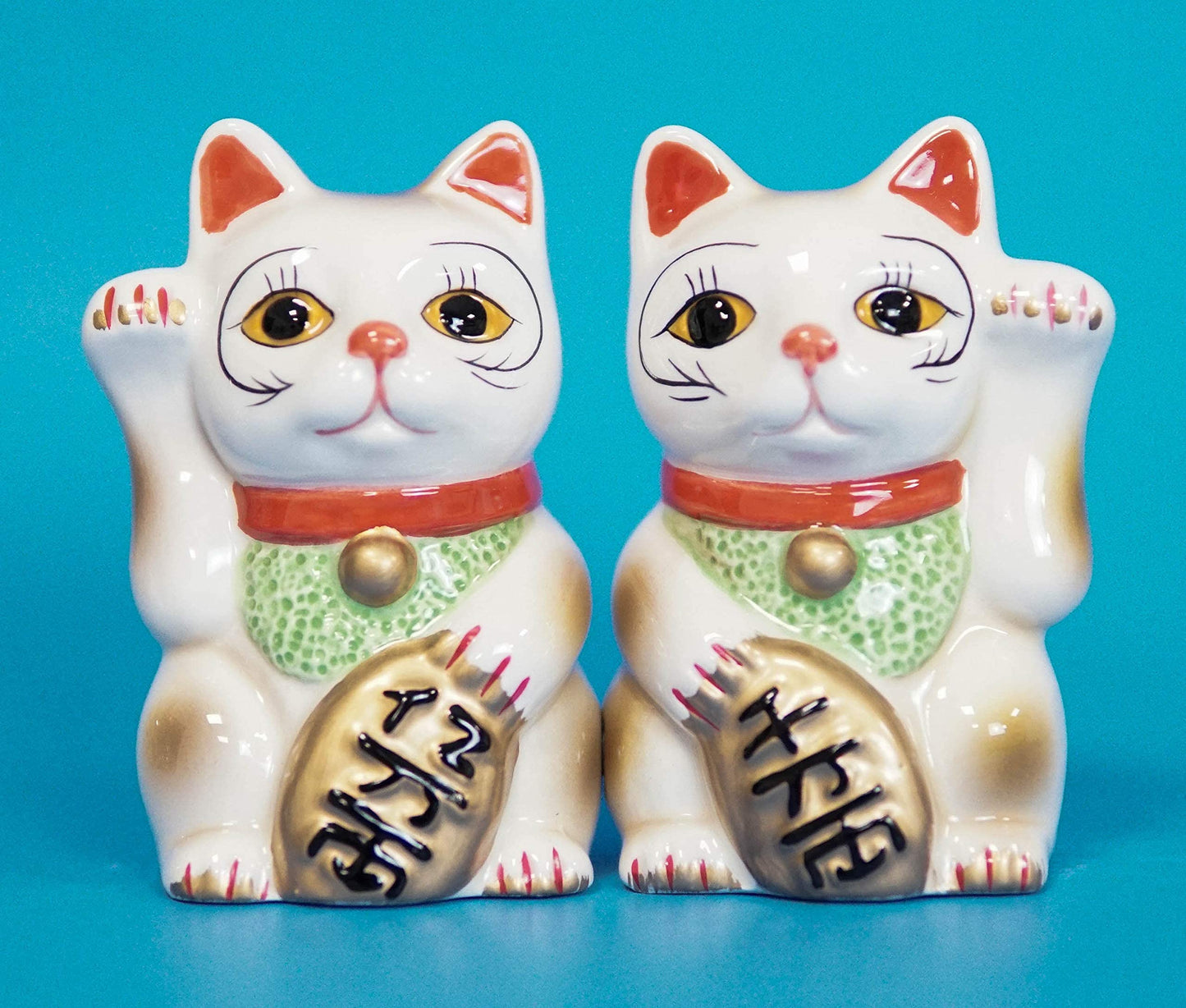 Ebros Gift Ceramic Japanese Auspicious Maneki Neko Lucky Cats Salt And Pepper Shakers Magnetic Feline Cat Kittens Figurine Set 3.5"Tall Kitchen Counter And Dining Table Decorative Accent