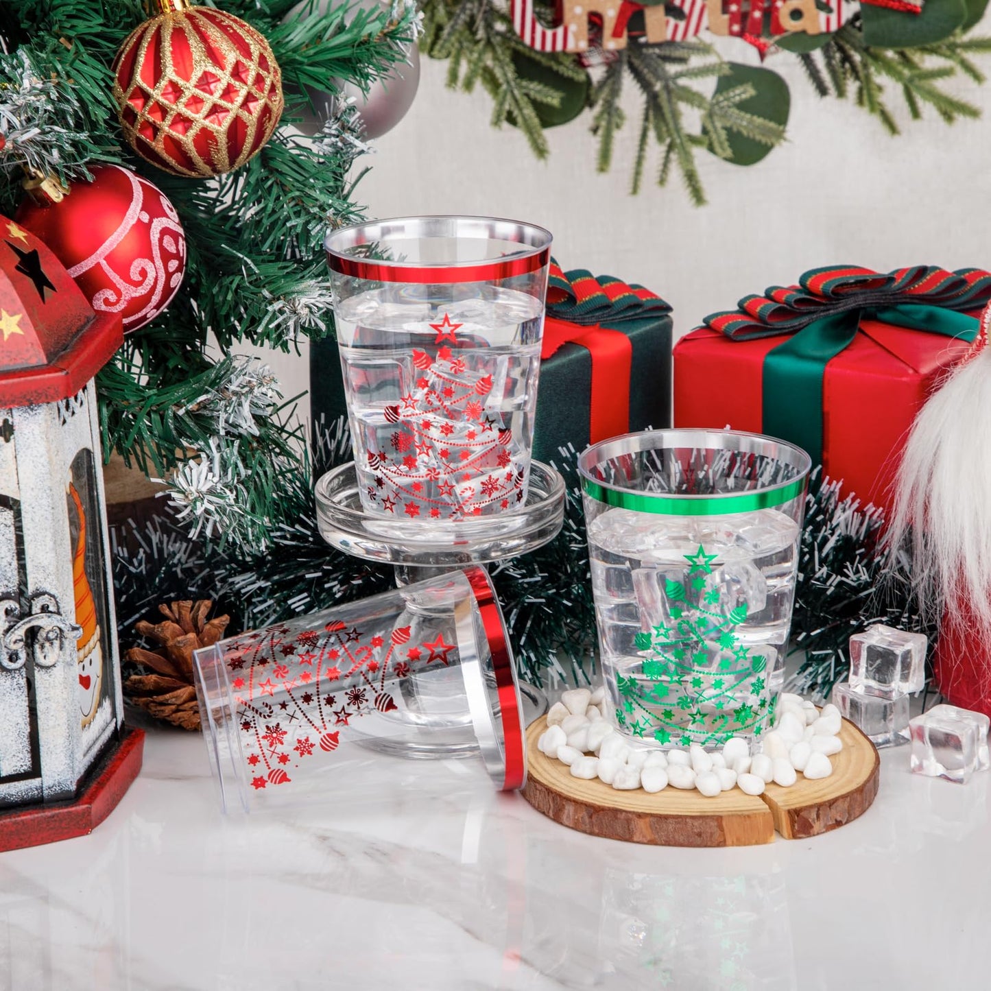 supernal 100pcs Christmas Plastic Cups,10oz Disposable Party Cups,Red and Green Plastic Tumblers with Christmas Tree Design,Party Cup Disposable for Xmas Party, Christmas Eve