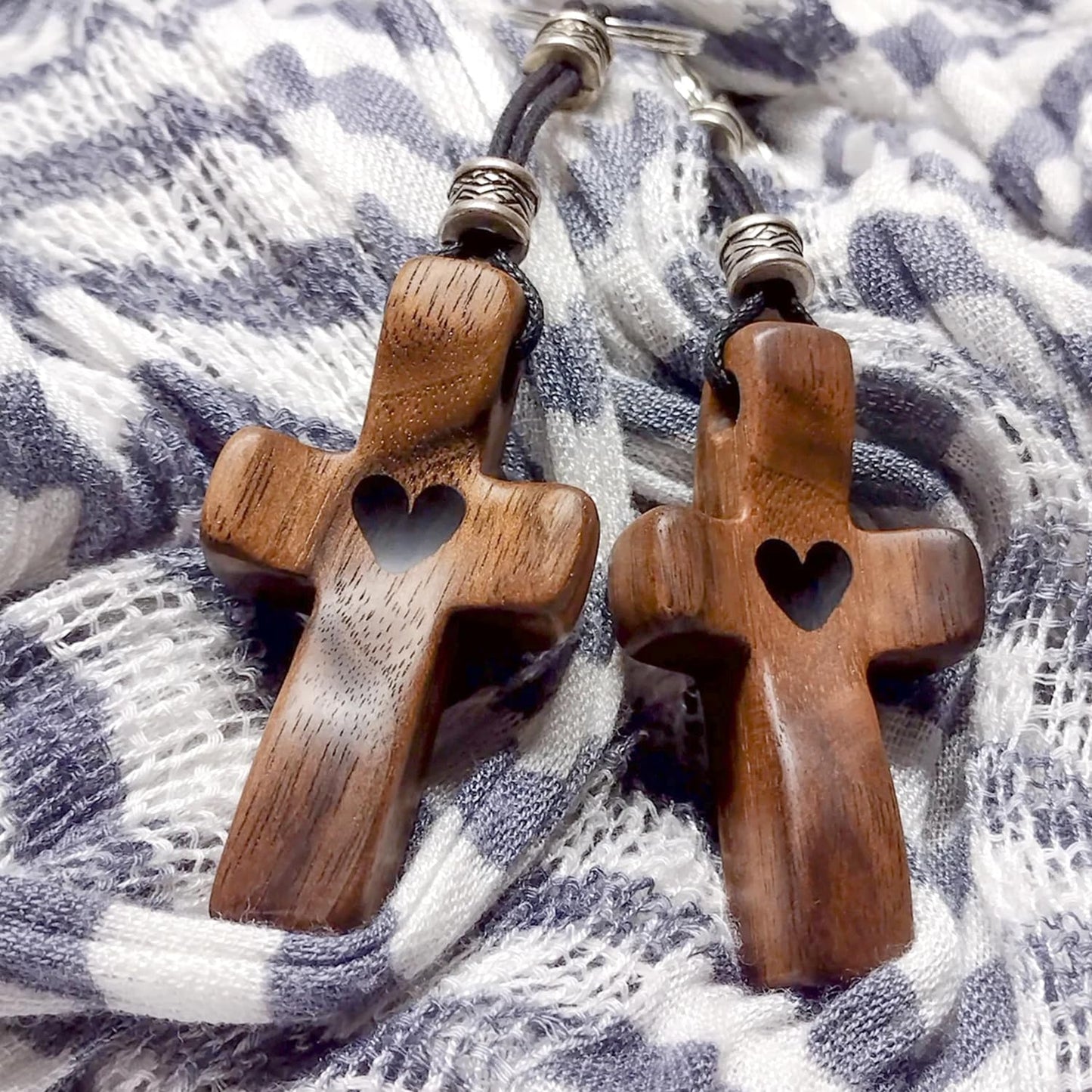 Yookin 2 PCS Cross My Heart | Encouragement Gift Wooden Cross Key Chain Fingertip Stress Relief Gifts Pocket Small Cross Christmas Gift Handheld Wooden Cross Key Chain