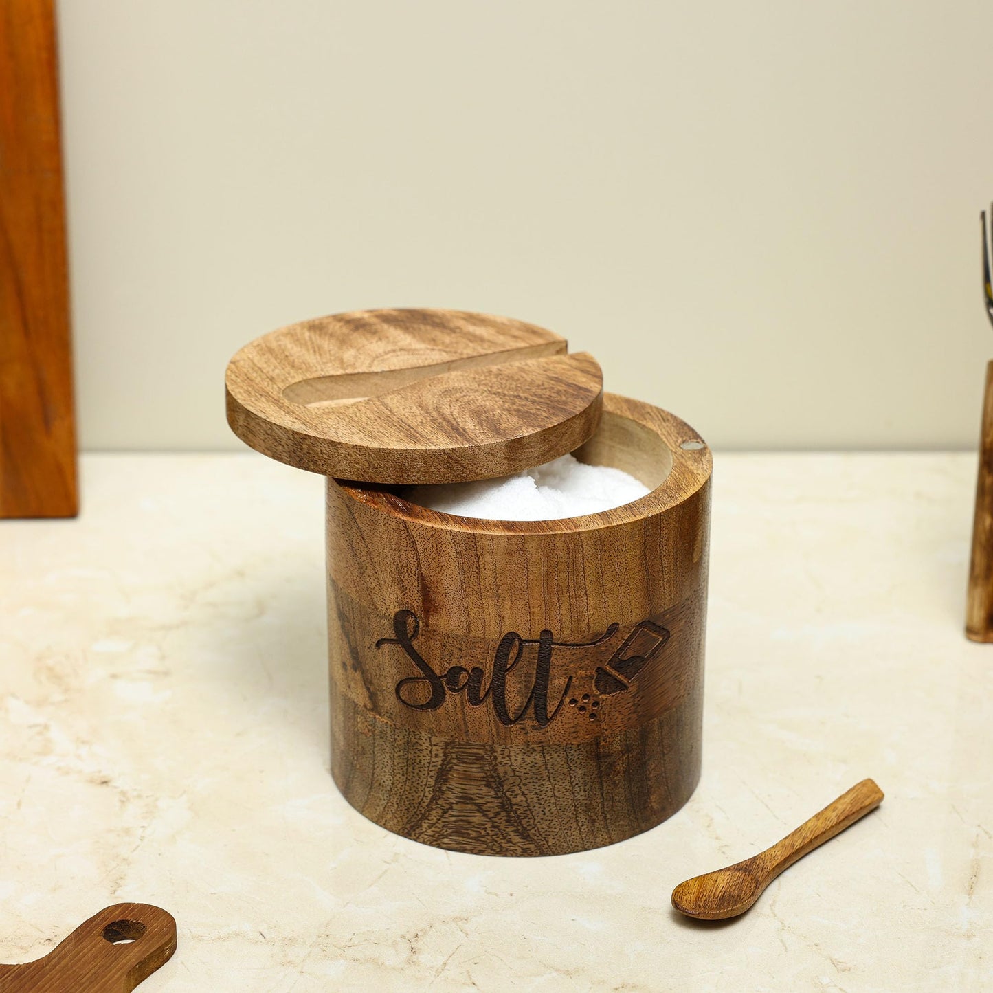dudki Wooden Salt Box with Magnetic Lid with Attached Spoon on Top| 800 ML Round Salt Container| Bowl Pot Jar Salt Box | Mango Wood for Dinning Table| Kitchen Home| Seasonings