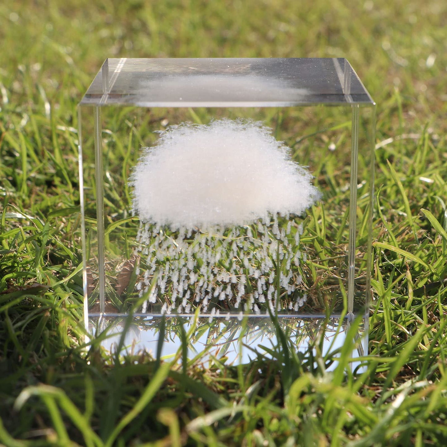 Crrezhai 3D Rain Cloud Crystal Cube Paperweight Room Decor K9 Glass Feng Shui Ornaments Figurines Engraving for Home (Rain)