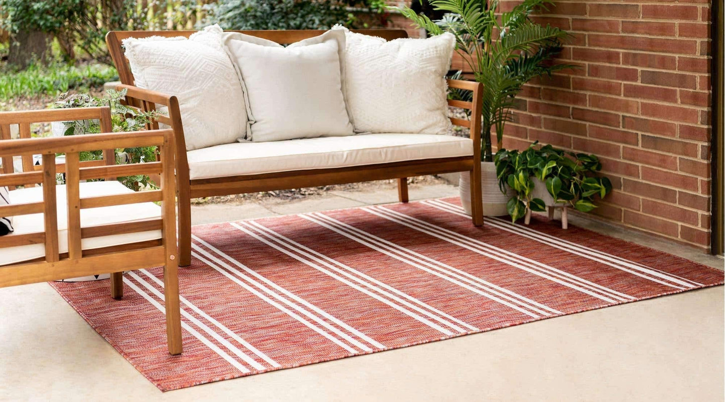Unique Loom Outdoor Collection Area Rug - Anguilla (7' 10" x 10' Rectangle, Rust Red/ Ivory)
