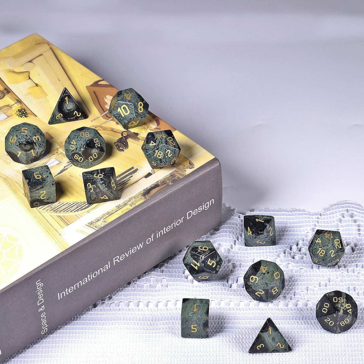 mookaitedecor 7 PCS Kambaba Jasper Crystal Polyhedral DND Dice Set, Polished Tumbled Stones Dices for RPG MTG Table Games Home Decoration