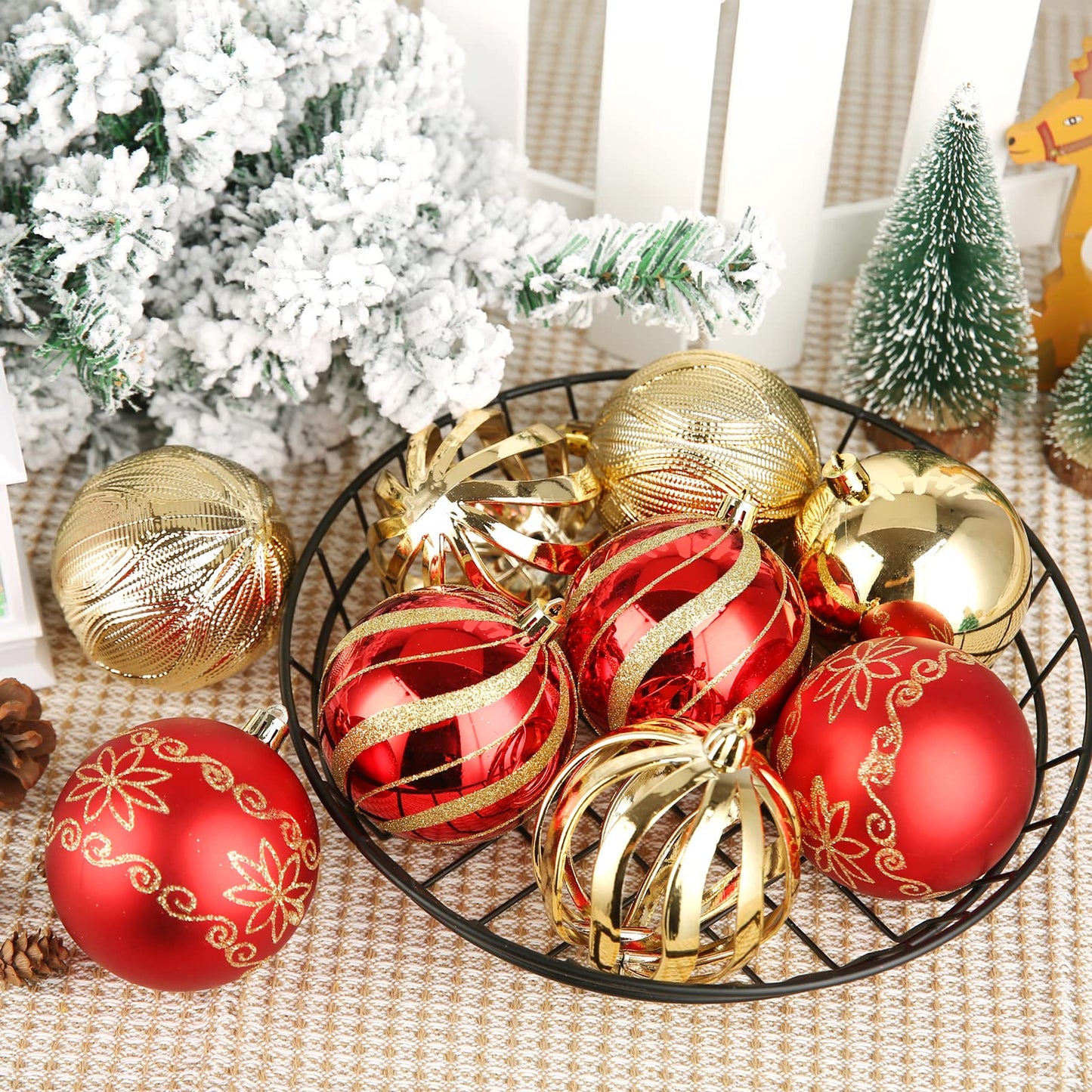 Christmas Ball Ornaments Set, 20pcs 3.15'' Red and Gold Christmas Shatterproof Ornaments Set for Xmas Tree Traditional Christmas Tree Decoration Hanging Baubles for Home Decor