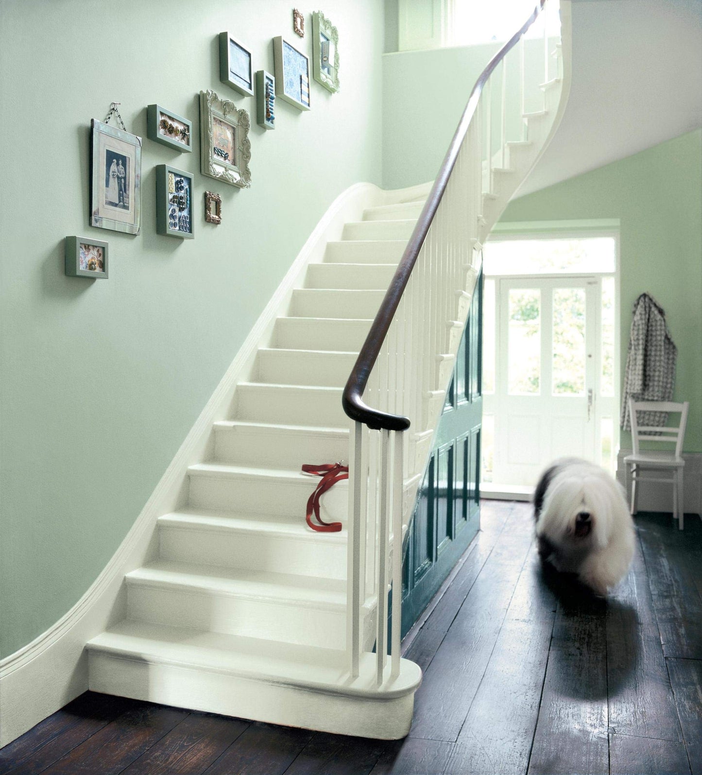 Dulux Matt Emulsion Paint For Walls And Ceilings - Willow Tree 2.5 Litres