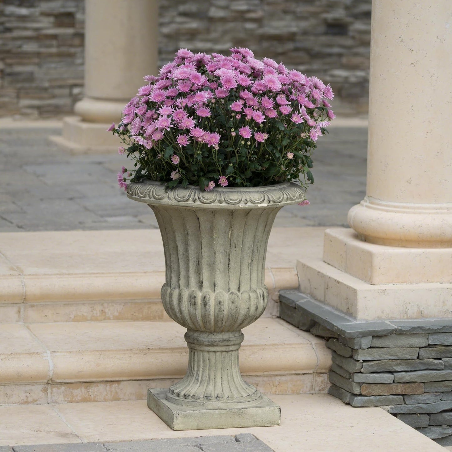 Gubaiao 26" Large Urn Planters for Outdoor Plants - Versatile Indoor/Outdoor Garden Planter Urns Flower Pots with Antique Green Magnesium Oxide Finish