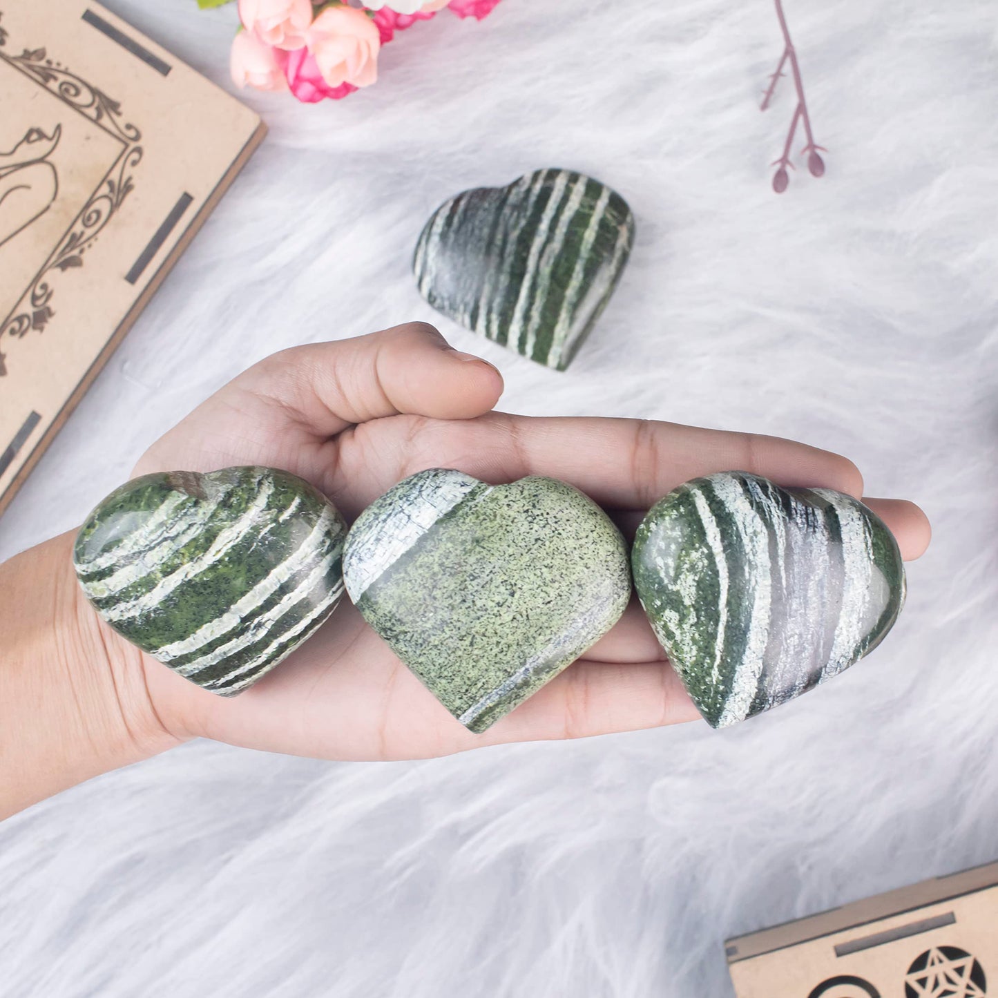 Crocon 50mm Swiss Opal Heart Stone Big Heart Shape Puff Stones Set 450+ Carats Pocket Crystal Healing Tumble Collection Palm Worry Stone Good Luck Charm Meditation Gift Craft Home Decor