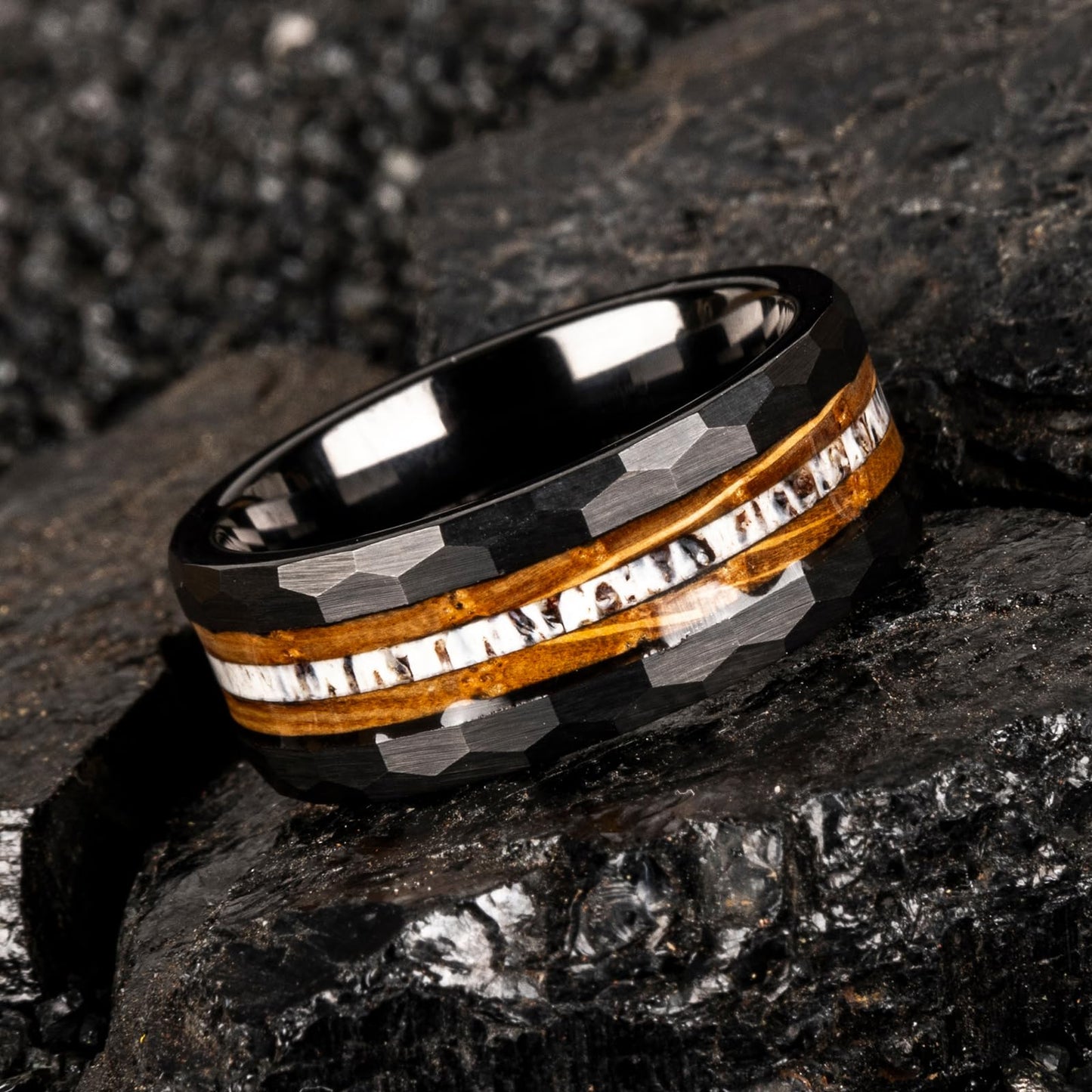JEWPER 8mm Men Womens Wedding Band Tungsten Rings Black Hammer pattern Fashion Promise Carbide Inlaid Antlers Fire whiskey barrel wood Matte Finish Edge Comfort Fit Size(12)